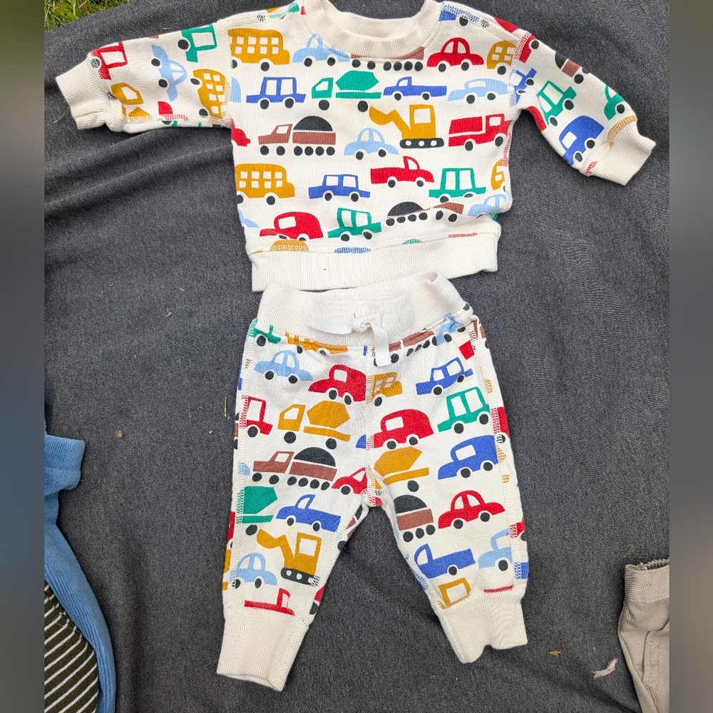 Hannah Andersson 3-6 Months Sweater set